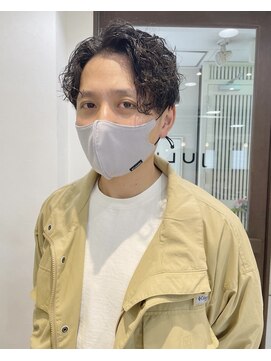 ユーリ(juli) スパイラルパーマ