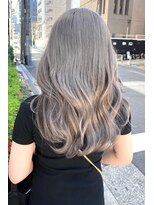 スライバイリアオオサカ(Sly By Ria OSAKA)&nbsp;グレーアッシュ【梅田】【大阪】