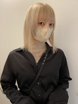 イェッカ パビル(YECCA pabil) ホワイトベージュ（ブリーチ２回）