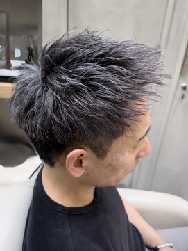 ソレリア(Soleria) 大人イケオジシルバーツーブロックスタイル