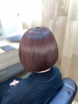 ハサミバイアトリエナガノ 千葉(8sami by atelier nagano)&nbsp;ショートボブ/センターパート/ツヤ髪/グラデーション/イヤリング