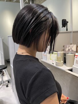 フィルムス 田町芝浦(FILMS) 黒髪/クラゲヘアー/オリーブグレー/小顔/ココアベージュ/田町