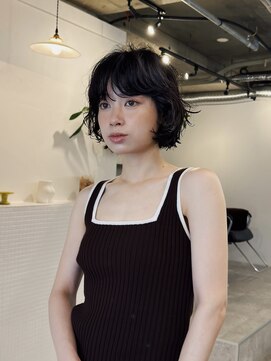 ヒュージ 三軒茶屋(huge) レイヤーボブ/ニュアンスパーマ/くせ毛風パーマ/顔周り/20代30代