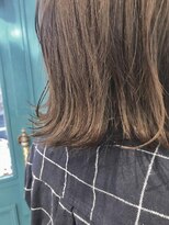 ルーチェココ(Lu'ce coco) 切りっぱなし外ハネセミディ