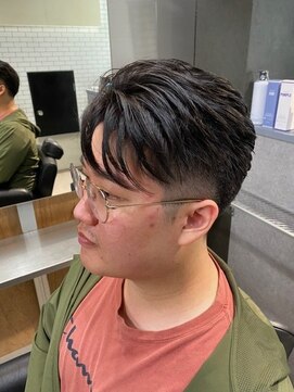 リレーションメンズヘアー(RELATION MEN'S HAIR) スパイラルパーマセンター分けニュアンスパーマガイルヘア