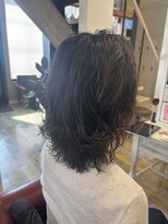 カザック(kazak)&nbsp;波巻き入りくしゅっとパーマ