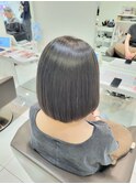 オリーブグレージュ