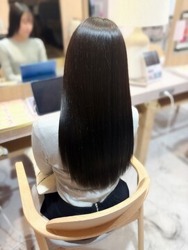 メルク ユニ(merc.uni) 黒髪ダークグレーカラー