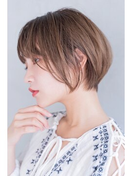 レニーバイエース(LANY by ACE) 【LANY 横浜】耳掛け小顔ショート×スモーキートパーズ