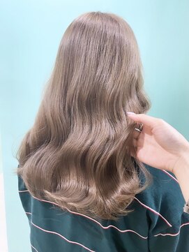 ディート(DEET) 【DEET  YUＭICO】ミルクティーベージュ【長野市 若里】