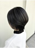 首元キレイ、伸ばしかけでも決まるショートウルフ
