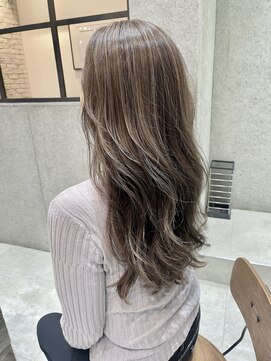 フェリア 松山(Feria) 【Feria松山】グレージュ×ハイライト♪“石田幸輔”