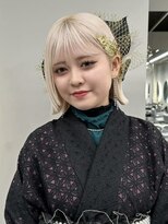 ソル ジングウマエ(SOL JINGUMAE)&nbsp;ミルクティーベージュローライトインナーカラーハイライト