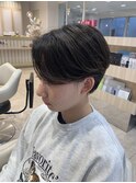20代大人可愛いセンターパートハンサムショートボブメンズライク