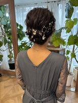 大人ぽい結婚式アレンジ