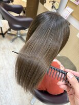ウラン 苗穂店(Urun) 艶髪ストレート×髪質改善