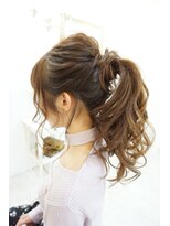 ヘアアンドメイクジップ恵比寿 (Hair＆Make ZIP)&nbsp;ガーリーポニーテール　ヘアセット