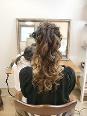 人気ロング高めポニーアレンジ【ヘアアレンジ　立川/立川南口】