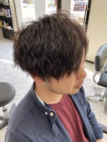 レヴィア(Revia)&nbsp;メンズパーマ　ツイストスタイル