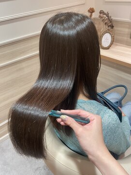 アンド ラ ブランシュ(&.La Blanche) オリーブアッシュカラー 大宮東口/髪質改善ヘッドスパ専門店