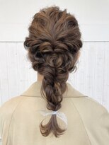 ナンバー 秋田店(N°)&nbsp;20代・30代・40代似合う小顔ヘアアレンジ♪二次会ブライダル花嫁