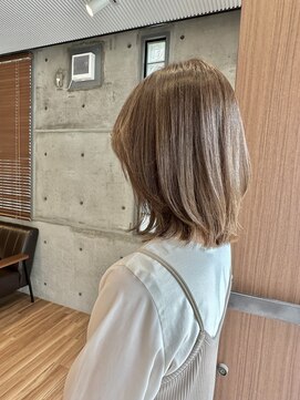 ラベストクズハ(LOVEST KUZUHA) 柔らかグレージュ×くびれボブ