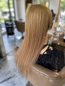 フツーロ 栄(FUTURO) プルエクステ　エクステ　グラデーション