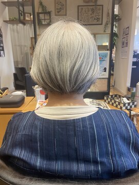 フレンズ 山鼻店(friend's) 大人ボブスタイル