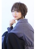 ローライトアッシュブラウン大人かわいい小顔ワンサイドショート