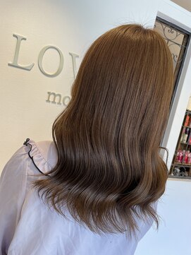 ラビスモア(Lovis moa) 切りっぱなしボブ/エアリーロング/ピンクブラウン/美髪のススメ