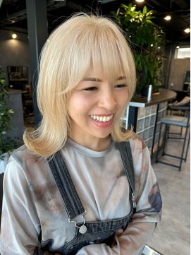 インク(ink) ホワイトベージュ