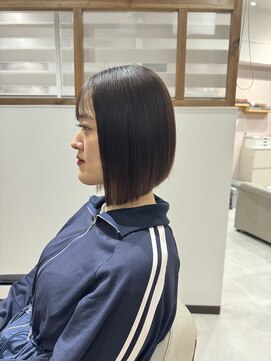 ウタシロイロ(uta shiroiro) 酸性ストレート　髪質改善