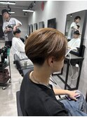 ニュアンスパーマセンターパート海外風テーパーフェード