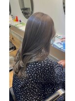 ラック(LUCK)&nbsp;ハイライト/バレイヤージュ/船橋/くすみベージュ/細めハイライト