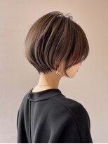 ミー 岡崎(mii)&nbsp;抜け感ショートボブ