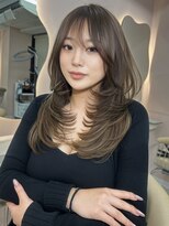 ヨロ 小岩(YOLO)&nbsp;ハイライトレイヤーカットダブルカラーイルミナカラー縮毛矯正