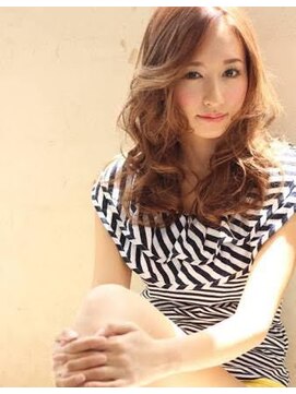 アソートヘアワークス(assort hair works) ゆるふわロングウェーブ