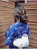 ルーズ下めシニヨン
