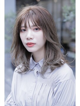 アルマヘア(Alma hair) フェイスレイヤー×ナチュラルベージュ