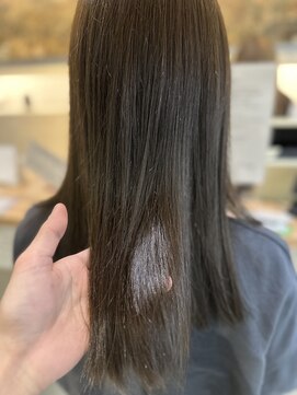 ルーム プロデュースドバイ アミカ(Room produced by Amica) 髪質改善ストレート