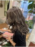 ベージュ大人ハイライト　白髪ぼかし　脱白髪染め