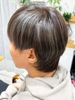 コンフィープラス(comfy plus)&nbsp;20代30代40代大人可愛いハイライトアッシュグレージュ立体感