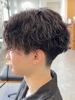 フゥ 宇都宮(FeU)&nbsp;波巻きスパイラルパーマメンズマッシュパーマツイストパーマ