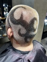 バズ サッポロ バイ フィーネ(BuzZ sapporo by Fi-Ne)&nbsp;トライバル坊主アート