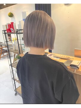 フィガロ ウメダ(FIGARO UMEDA) 韓国ヘア/縮毛矯正/ショートレイヤー/ショート【レイヤー/梅田】