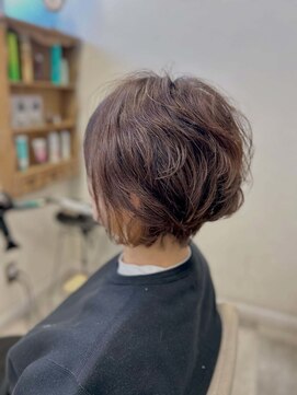 ヘアーアンドメイク ドレス(DRESS) クセ毛を活かして　白髪ぼかしハイライト