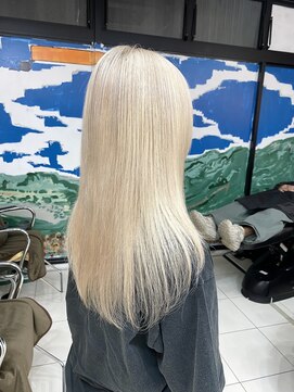 バランス 新宿(balance) プレミアムホワイト×セミロング×Wカラー[新宿/髪質改善]