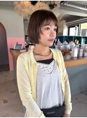 レイヤーボブ×ベージュカラー