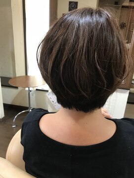 ケイリクス 加古川南店(CALYX) ショートボブ