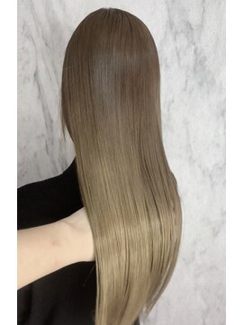 リヒト ヘアワークス(Licht HairWorks) グラデーションカラー+髪質改善ハリウッドトリートメント